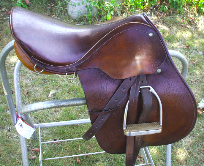 Crump Close Contact Saddle